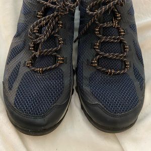 GUC Columbia men’s sneakers